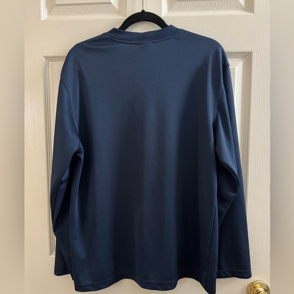 Nike - Men's Long Sleeve Tee in Navy - Picture 4 of 7